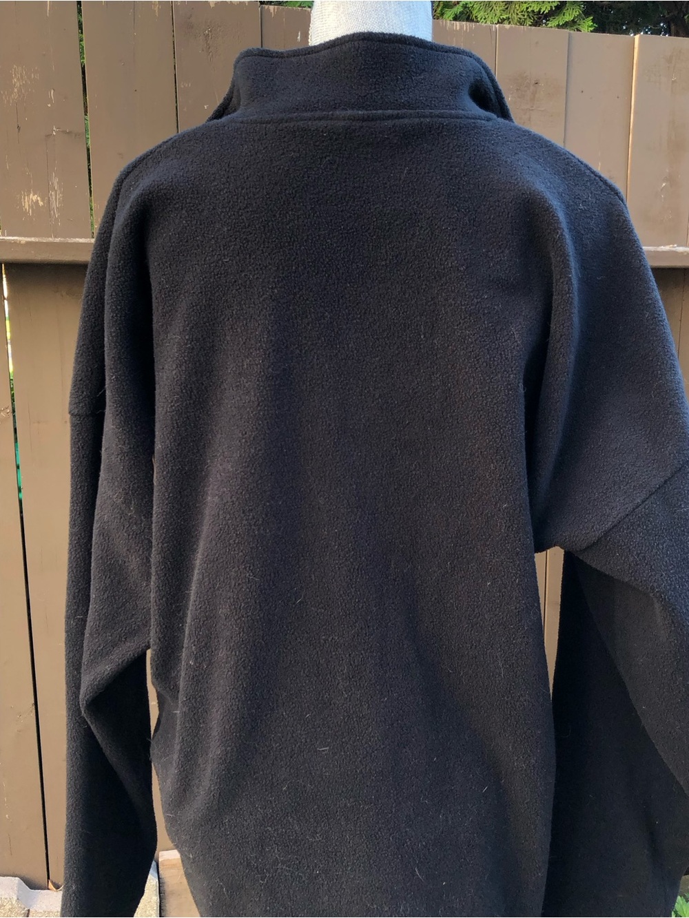 Vintage Montreal Canada Embroidered Black Quarter-Zip Fleece Pullover Sweater - Picture 7 of 10